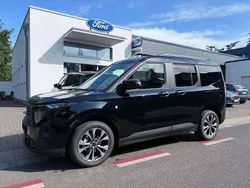 Schwarz Neu 2025 Ford Tourneo Courier Titanium Van / Kleinbus | 30.990 € (Etwas zu teuer)