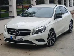 Weiß Gebraucht 2012 Mercedes A200 Kleinwagen | 12.500 € (Etwas zu teuer)