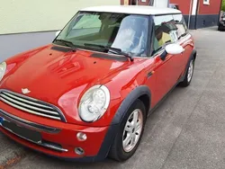 Rot Gebraucht 2005 Mini Cooper Kleinwagen | 2.199 € (Fairer Preis)