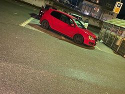 Rot Gebraucht 2006 VW Golf V GTI Kleinwagen | 4.500 €