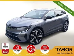 Grau Gebraucht 2023 Renault Mégane Techno Limousine | 27.488 € (Guter Preis)