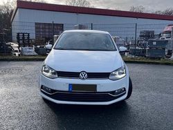 Weiß Gebraucht 2015 VW Polo Highline Limousine | 6.900 € (Fairer Preis)
