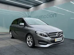 Grau Gebraucht 2018 Mercedes B180 Van / Kleinbus | 19.395 € (Fairer Preis)
