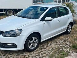 Weiß Gebraucht 2017 VW Polo Trendline Kleinwagen | 6.899 € (Etwas zu teuer)