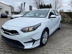 Weiß Gebraucht 2025 Kia Ceed Vision Kleinwagen | 21.990 € (Superpreis)