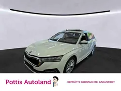 Weiss Gebraucht 2022 Skoda Octavia Style Kombi | 22.997 € (Guter Preis)