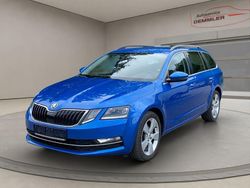 Raceblau metallic Gebraucht 2018 Skoda Octavia Style Kombi | 14.900 € (Fairer Preis)