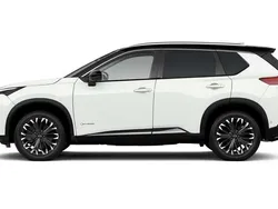 Pearl white perleffekt ... Neu 2025 Nissan X-Trail Tekna SUV | 39.096 € (Guter Preis)