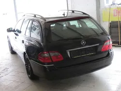 Obsidianschwarz metalliclack Gebraucht 2008 Mercedes E200 Kombi | 3.900 € (Superpreis)