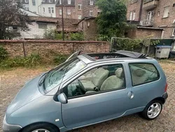 Grau Gebraucht 2003 Renault Twingo Kleinwagen | 1.550 €