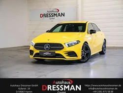 Blau Gebraucht 2019 Mercedes A180 AMG line Limousine | 20.570 € (Superpreis)