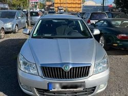 Grau Gebraucht 2010 Skoda Octavia Classic Kombi | 6.000 € (Fairer Preis)