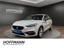 Weiß Gebraucht 2024 Seat Leon FR-Line Kombi | 28.450 € (Fairer Preis)