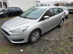 Silber Gebraucht 2018 Ford Focus Trend Limousine | 5.500 € (Fairer Preis)