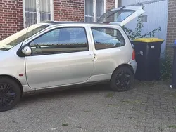 Silber Gebraucht 2001 Renault Twingo Kleinwagen | 500 €
