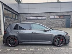 Grau Gebraucht 2019 VW Golf VII GTI Limousine | 25.300 €