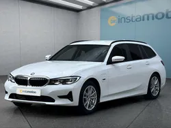 Gebraucht 2022 BMW 330e Kombi | 29.699 € (Superpreis)