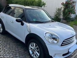 Weiß Gebraucht 2011 Mini Cooper Countryman SUV | 10.700 € (Fairer Preis)