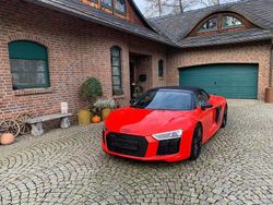 Rot Gebraucht 2017 Audi R8 Spyder Ambiente Cabrio | 88.900 € (Teuer)