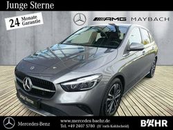 Lack mountaingrau Gebraucht 2024 Mercedes B200 Progressive Van / Kleinbus | 31.450 € (Fairer Preis)