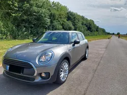 Grau Gebraucht 2019 Mini Clubman Kombi | 16.100 €