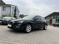 Mitternachtsschwarz (metallic) Gebraucht 2021 Seat Leon Reference Limousine | 16.990 € (Fairer Preis)