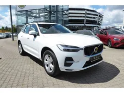 Weiß Gebraucht 2022 Volvo XC60 Momentum SUV | 30.980 € (Superpreis)