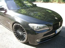 Schwarz Gebraucht 2011 BMW 750L Sport Line Limousine | 15.000 €