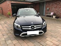 Blau Gebraucht 2017 Mercedes GLC250 SUV | 21.500 € (Fairer Preis)