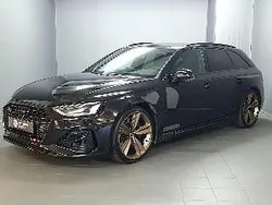 Mythosschwarz (metallic) Gebraucht 2021 Audi RS4 Design Kombi | 59.950 € (Superpreis)