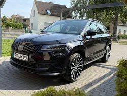 Schwarz Gebraucht 2020 Skoda Karoq SportLine SUV | 20.900 € (Fairer Preis)