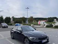 Schwarz Gebraucht 2019 BMW 330 Sport Line Limousine | 34.700 € (Teuer)