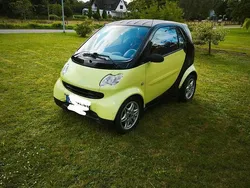 Grün Gebraucht 2002 Smart ForTwo Coupé Coupé | 1.950 € (Fairer Preis)