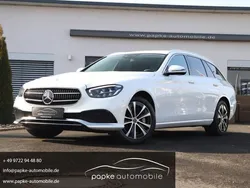 Weiß Gebraucht 2022 Mercedes E300 Business Kombi | 31.895 € (Guter Preis)