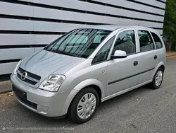 Silber Gebraucht 2003 Opel Meriva Van / Kleinbus | 1.350 € (Guter Preis)