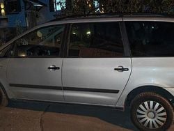 Grau Gebraucht 2000 VW Sharan Family Van / Kleinbus | 2.000 € (Guter Preis)