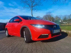Rot Gebraucht 2012 Honda Civic Kleinwagen | 6.000 €