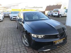 Schwarz perla nera/ Gebraucht 2024 Opel Astra Business Elegance Kleinwagen | 18.990 € (Superpreis)