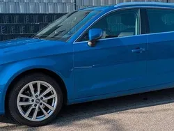 Blau Gebraucht 2017 Audi A3 Sportback Design Kombi | 19.999 € (Etwas zu teuer)