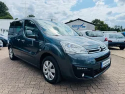 Grau Gebraucht 2018 Citroën Berlingo Van / Kleinbus | 9.890 € (Fairer Preis)