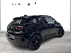 Farbe: Gebraucht 2022 BMW i3 Kleinwagen | 22.610 € (Etwas zu teuer)