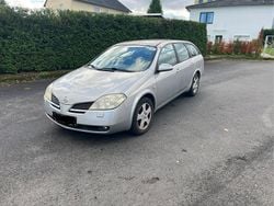 Silber Gebraucht 2002 Nissan Primera Kombi | 850 €