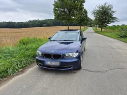Blau Gebraucht 2010 BMW 116 Kleinwagen | 3.900 €