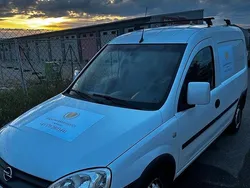 Weiß Gebraucht 2010 Opel Combo Van / Kleinbus | 3.000 € (Fairer Preis)