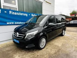 Obsidianschwarz Gebraucht 2015 Mercedes V220 Avantgarde Van / Kleinbus | 21.900 €