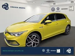 Limonengelb metallic Gebraucht 2020 VW Golf VIII Life Limousine | 22.499 € (Etwas zu teuer)
