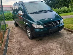 Grün Gebraucht 2007 Mercedes Viano Van / Kleinbus | 9.150 €