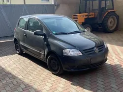 Grau Gebraucht 2009 VW Fox Kleinwagen | 800 € (Superpreis)