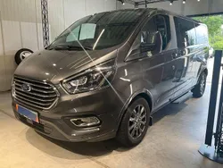 Magnetic Gebraucht 2019 Ford Tourneo Custom Van / Kleinbus | 35.800 € (Fairer Preis)