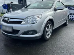 Grau Gebraucht 2009 Opel Astra Cabriolet Edition Cabrio | 2.500 € (Superpreis)